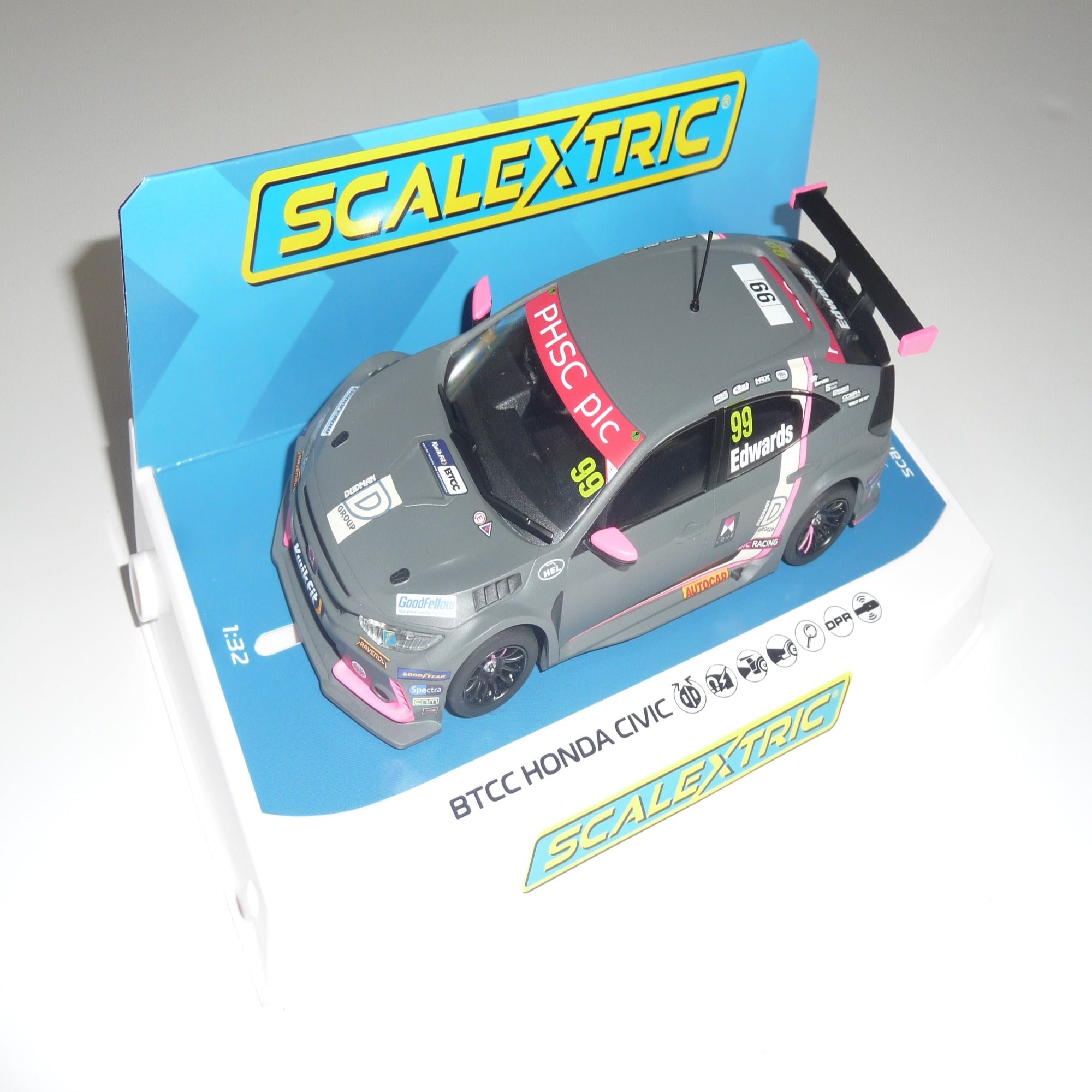 Scalextric Honda Civic Type R C4317 Free Postage on Orders over $40